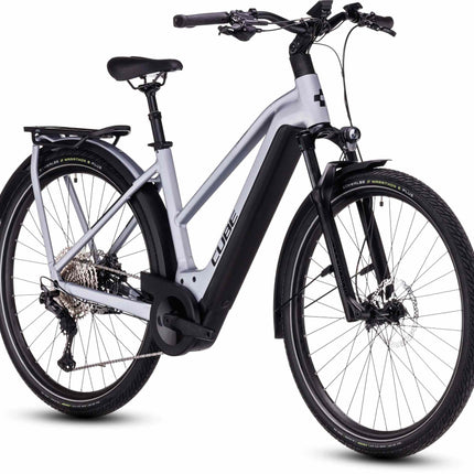 CUBE KATHMANDU HYBRID SLX 750 POLARSILVER/BLACK