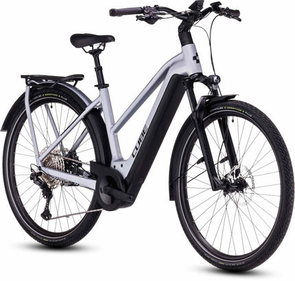 CUBE KATHMANDU HYBRID SLX 750 POLARSILVER/BLACK
