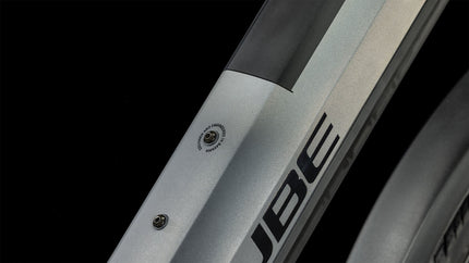 CUBE KATHMANDU HYBRID SLT 750 PRIZMSILVER/GREY