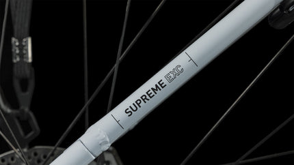 CUBE SUPREME HYBRID EXC 500 FLASHWITE/BLACK