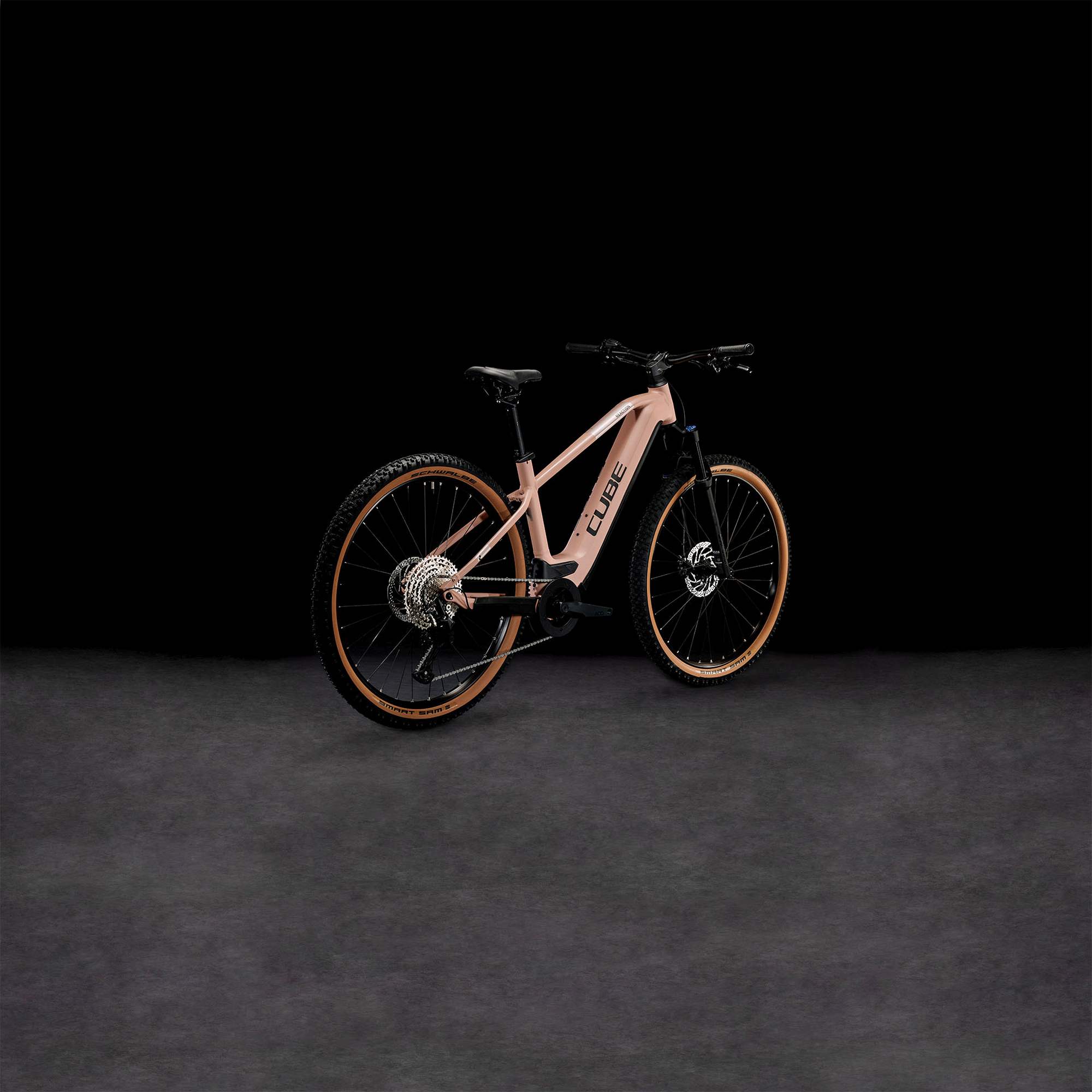 cube e bike blush CUBE REACTION HYBRID PRO 625 BLUSHROSE/SILVER – cubestores.nl