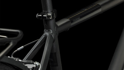 CUBE TOURING BLACK/METAL