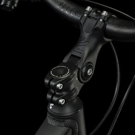 CUBE TOURING BLACK/METAL