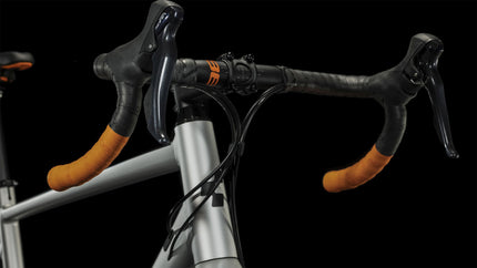 CUBE ATTAIN PRO SILVER/ORANGE