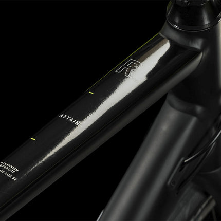 CUBE ATTAIN RACE BLACK/WHITE