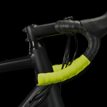 CUBE ATTAIN RACE BLACK/WHITE
