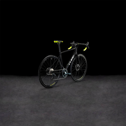 CUBE ATTAIN RACE BLACK/WHITE