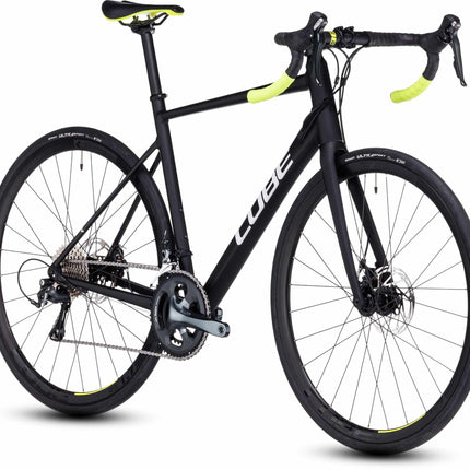 CUBE ATTAIN RACE BLACK/WHITE