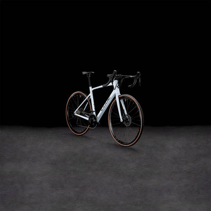 CUBE ATTAIN GTC RACE FLASHWHITE/BLACK