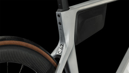 CUBE AGREE C:62 SLT SILVER/BLACK