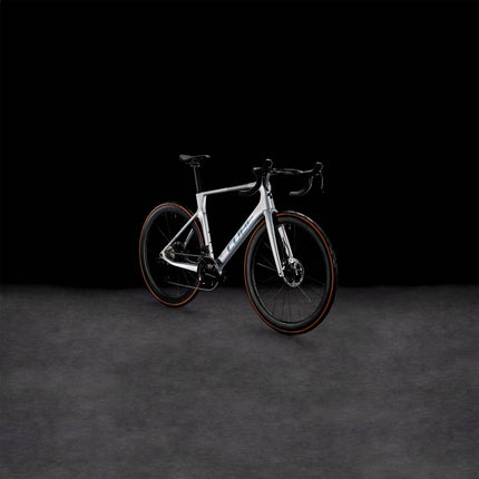 CUBE AGREE C:62 SLT SILVER/BLACK