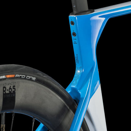 CUBE LITENING AERO C:68X SLT TEAMLINE