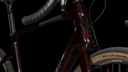 CUBE NUROAD C:62 SLT LIQUIDRED/RED