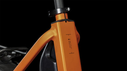 CUBE COMPACT HYBRID 500 BLACK/SPARKORANGE