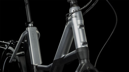 CUBE COMPACT SPORT HYBRID 500 BLACK/POLARSILVER