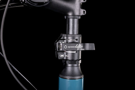 CUBE CARGO HYBRID 500 BLUE/LIME BUILT W/SEAT