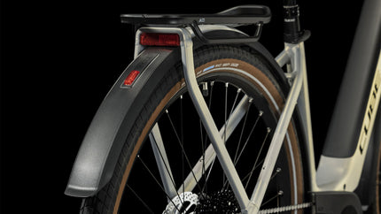 CUBE TOURING HYBRID PRO 625 PEARLYSILVER