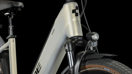 CUBE TOURING HYBRID PRO 625 PEARLYSILVER