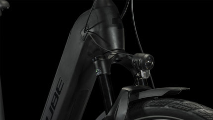 CUBE KATHMANDU HYBRID SLT 750 BLACK/METAL