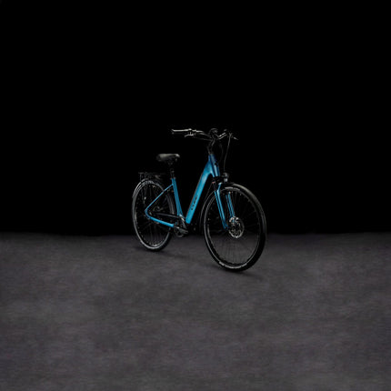 CUBE SUPREME HYBRID EXC 625 SE BLUE/BLACK