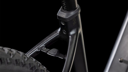 CUBE REACTION HYBRID ONE 600 BLACKLINE