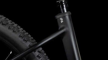 CUBE REACTION HYBRID RACE 800 BLACK/METAL