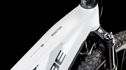 CUBE REACTION HYBRID SLT 800 METALLICWHITE/BLACK