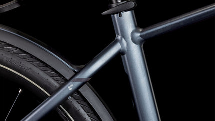 CUBE TOURING HYBRID PRO 625 METALLICGREY/CHROME