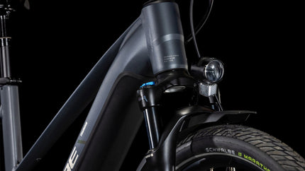 CUBE TOURING HYBRID PRO 625 METALLICGREY/CHROME