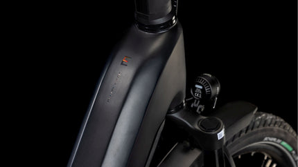 CUBE KATHMANDU HYBRID EXC 800 BLACK/PRISM