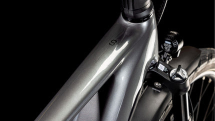 CUBE KATHMANDU HYBRID SLX 800 GRAPHITE/BLACK