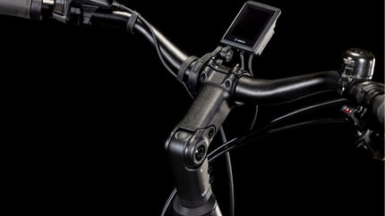 CUBE SUPREME HYBRID PRO 625 BLACK/SPECTRAL