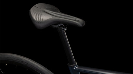 CUBE ATTAIN RACE NIGHT/BLACK