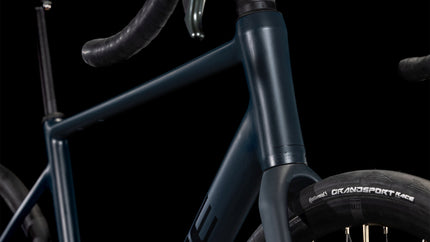 CUBE ATTAIN RACE NIGHT/BLACK