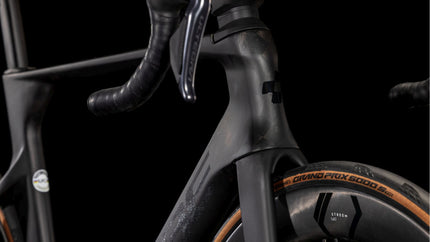 CUBE LITENING AERO C:68X RACE BLACKLINE