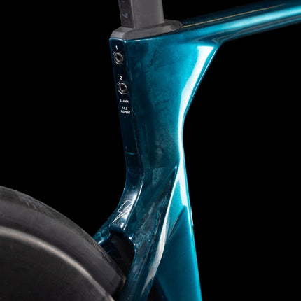 CUBE LITENING AERO C:68X SLX CHROMEBLUE/LIQUIDBLUE