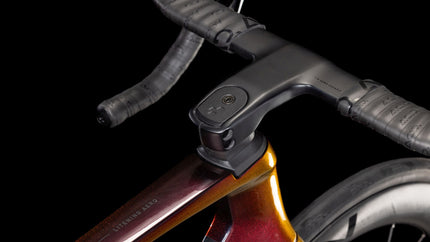 CUBE LITENING AERO C:68X SLT SOLARECLIPSE/CARBON