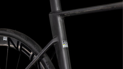 CUBE LITENING AIR C:68X RACE BLACKLINE