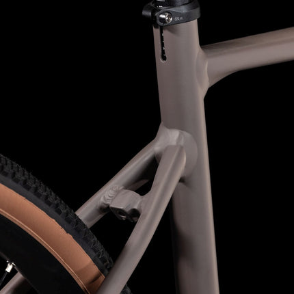 CUBE NUROAD ONE CEDAR/BLACK