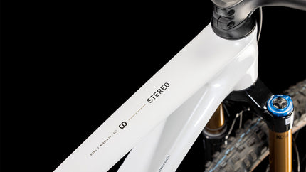 CUBE STEREO ONE22 C:62 SLT 29 METALLICWHITE/BLACK