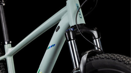 CUBE AIM RACE FROZENGRAPE/TURMALIN