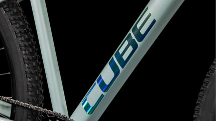 CUBE AIM RACE FROZENGRAPE/TURMALIN