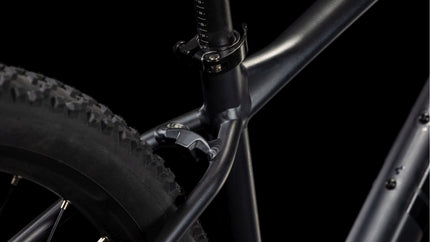CUBE ATTENTION SLX BLACKMETAL/BLACK