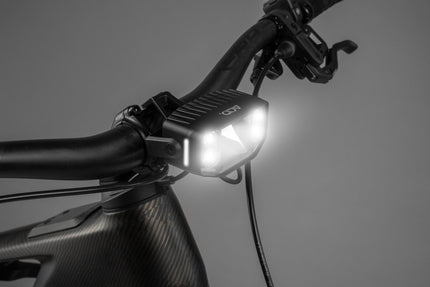 ACID E-BIKE FRONT LIGHT PRO-E 300 WIDE HB X-CONNECT BLACK