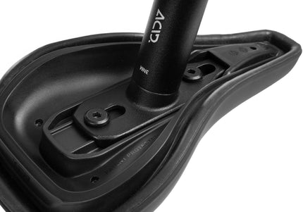 ACID SADDLE NINO ROOKIE BLACK