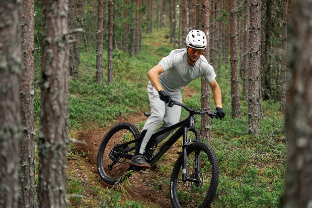 FULL SUSPENSION MOUNTAINBIKES